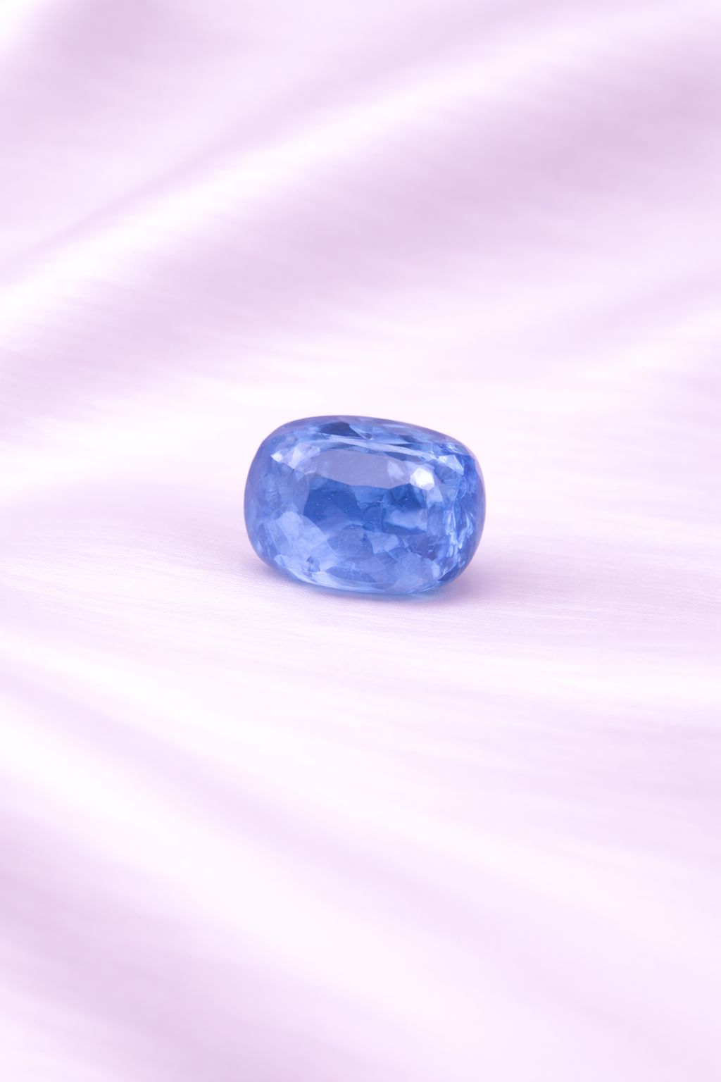 Natural blue sapphire 6.15 Carat ( Sri Lanka Origin )