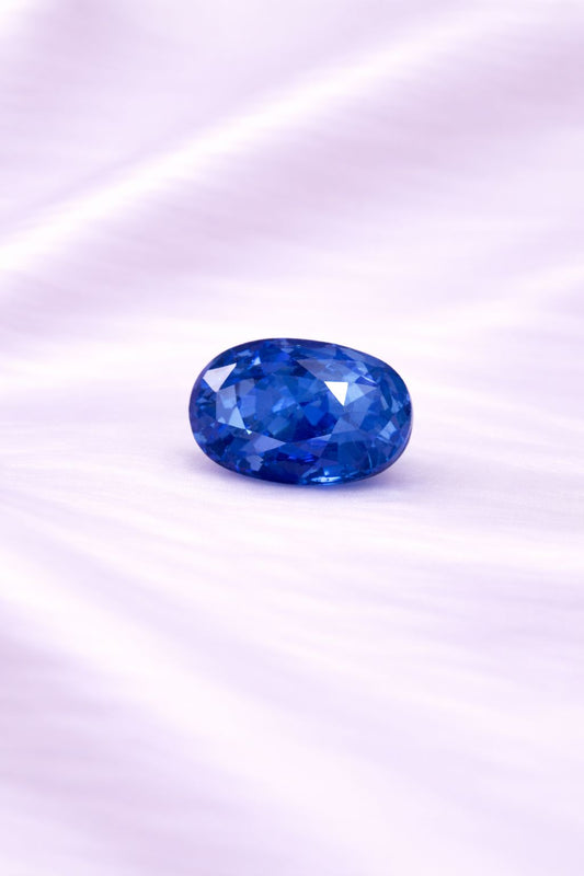 Natural blue sapphire 6.3 Carat