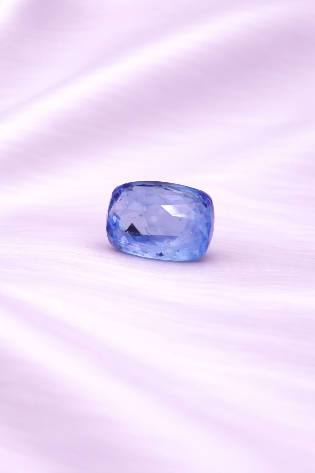 Natural blue sapphire 7.15 Carat  ( Sri Lanka Origin )