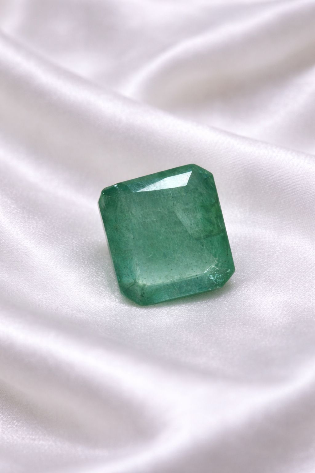 Natural Zambian Emerald (Panna)  7.33 Carat