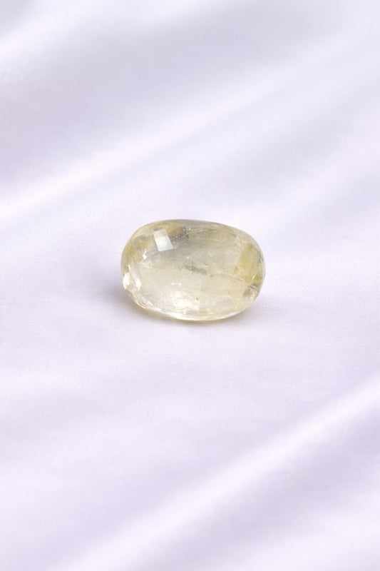 yellow sapphire 8.60 Carat