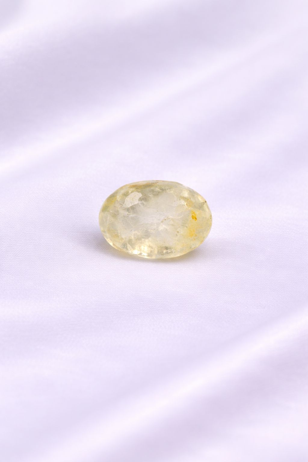Natural Yellow sapphire (Pukhraj) 9.2 Carat ( Sri Lanka Origin )