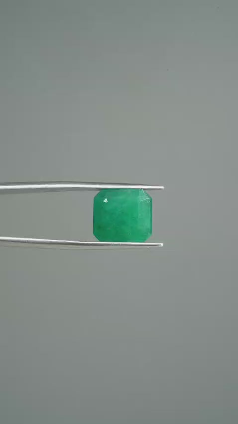 Natural Zambian Emerald ( Panna ) 7.32 Carats