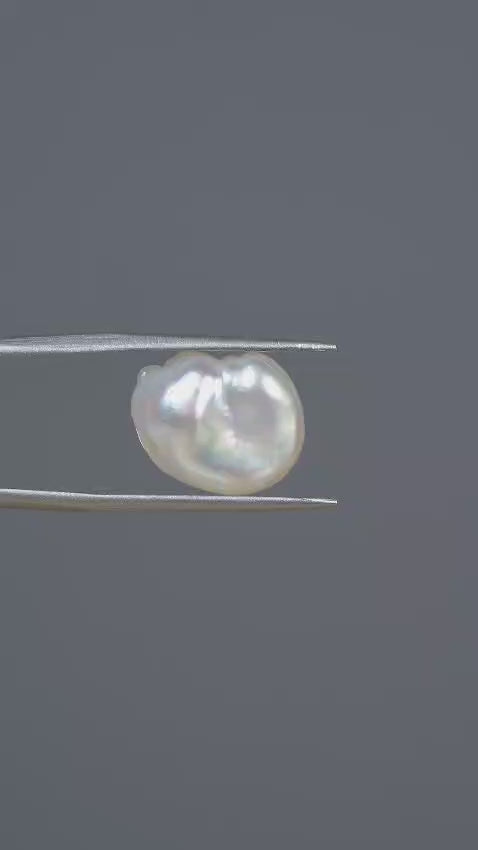 Natural Venezuela Pearl 8.29 Carats